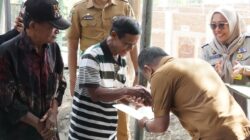 Pemkot Palu Serahkan Sertifikat Huntap ke Warga Balaroa