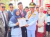 Diserahkan Gubernur Anwar Hafid, Penyuluh Kehutanan Sepriani Jome Raih Terbaik I Lomba Wana Lestari Sulteng