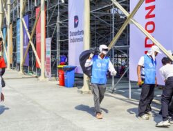 Di Balik Deru Motor MotoGP Mandalika, Ratusan Relawan BRI Peduli Bergerak Jaga Kebersihan Lingkungan